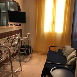 Summer Studio, 4 Persons, Mobile Ac, Old Town Nice