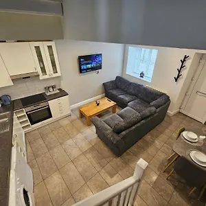 5 Eyre Square Lane Apartment